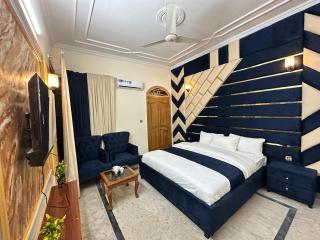 Rising Frank in Guest house Islamabad - 3