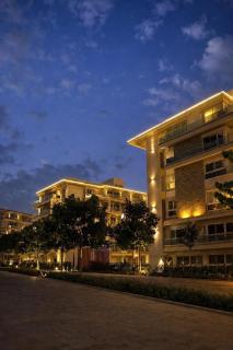 Hotel apartment at Mountain View I city compound - 9