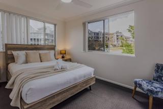 Coastal Comfort with Ocean Views from Shared Rooftop and Separate Pool - 6