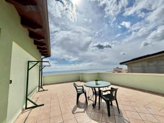 Appartamento Sunset con ampia terrazza vista mare - 0