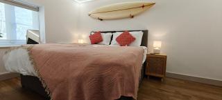 2 Beds - 2 Minute Walk to Beach! - 1