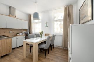 Śmiałego Homely Apartment by BookingHost - 4