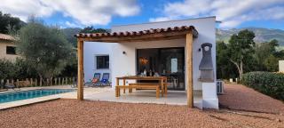 Villa Bruna, 8 pers, piscine, 15 minutes plage en voiture - 8