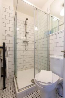 Bright Studio-Walk to City-Washer & Dryer - 5