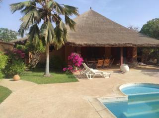 Superbe villa avec piscine privée à 500m de la plage à Nianing - 8