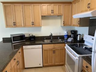 Unbeatable Ocean Front Condo Pono Kai Resort C302 - 6