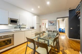Spacious 3 Bedroom 2 Bathroom Apartment near Metro Crocetta Milan city center - 8