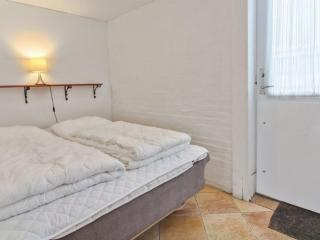 Apartment Gunnlaug - 500m from the sea by Interhome - 9