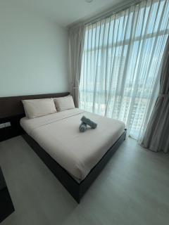 Azure Jelutong Strait Garden with Pool 2BR - 9