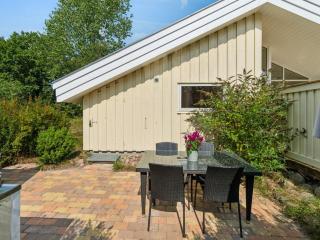 Holiday Home Vamika - 300m from the sea by Interhome - 2