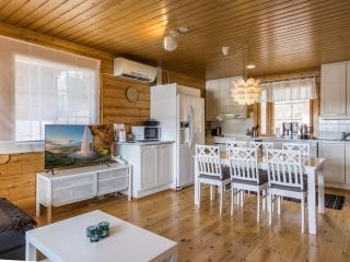 Holiday Home Aurinkoalppi 12a paritalon yläkerta by Interhome - 1
