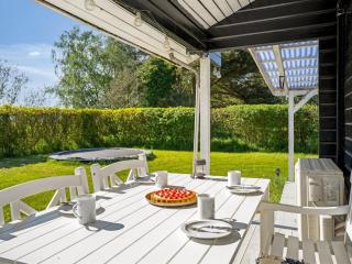 Holiday Home Lamberthus - 600m from the sea by Interhome - 3