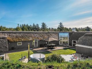 Holiday Home Ansine - 1-2km from the sea by Interhome - 7