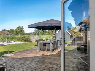 Holiday Home Ansine - 1-2km from the sea by Interhome - 2