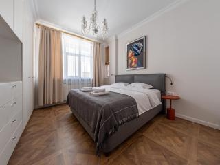 Designer New Central High End 2BR Apartment - 5