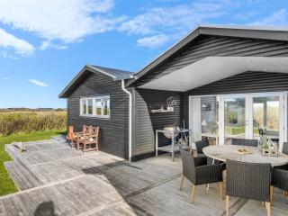 Holiday Home Danja - 300m from the sea by Interhome - 2