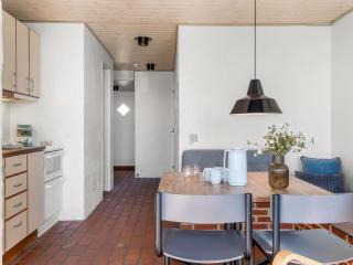 Apartment Edisa - 50m from the sea by Interhome - 4