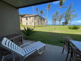 Stunning Ocean View Condo Pono Kai Resort G106 - 8