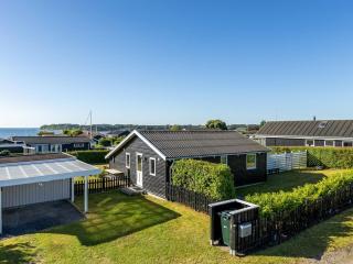 Holiday Home Raymond - 175m from the sea by Interhome - 2