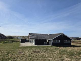 Holiday Home Bryngeir - 100m from the sea by Interhome - 5