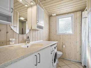 Holiday Home Assarina - 15m from the sea by Interhome - 7