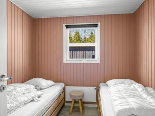 Holiday Home Kennet - 30km from the sea by Interhome - 5