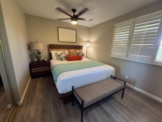 2 Bedroom OceanView Condo Pono Kai Resort E103 - 3