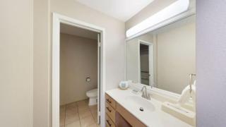 Island Dream Getaway Pono Kai Resort E304 - 2