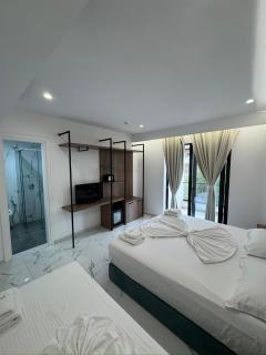 Prestige Hotel - 4
