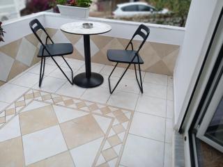H&H Villa Saranda - 9