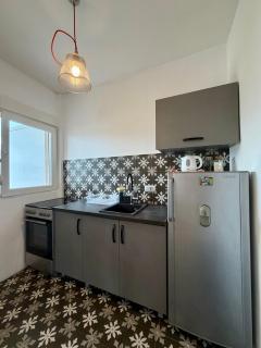 Lovely 1-bedroom apartment with 2-patios and parking - 5