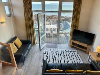Coastal Retreat in Westward Ho! - 2 Bedrooms, Sea Views & Terrace - 1
