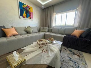 Agadir centre Appartement luxe 2 chambres balcon vue panoramique exceptionnelle proche plage - 8