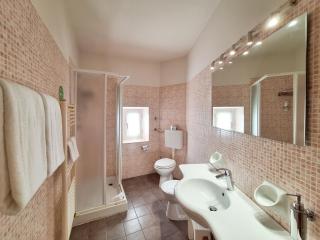 Hotel Lauri - 2