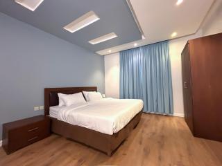Lamar House Serviced Apartments 1 - 6