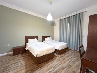 Lamar House Serviced Apartments 1 - 4