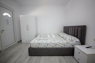 Quiet Blue Guesthouse - 4