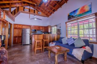 Ariel's Lair Whimsical Beachfront Casita - 9