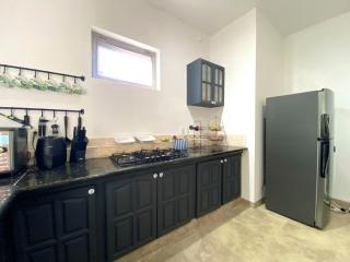 3 bed townhouse walking distance to beach - 8