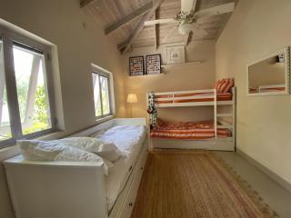 3 bed townhouse walking distance to beach - 7