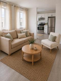 Bright & Cozy 1-bedroom garden suite in Toronto - 1