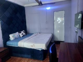 NEW TRAVELLERs LODGE - 1