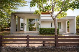 3-Bedroom Pool Home Mae Ramphueng Beach - 8