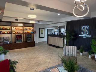 Spanish Trails Inn - Laredo Hotel - 9