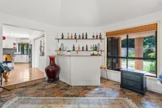 2BR Daisy Hill Escape with Pool, BBQ, Parking - 2