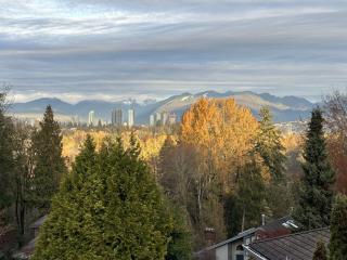 4 bed and 5 bath Mountain View Home by Deer Lake) - 6