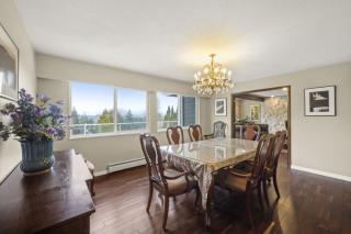 4 bed and 5 bath Mountain View Home by Deer Lake) - 3