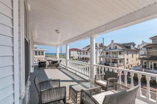 7 Bed - Getaway with Beach Access and BBQ - 5