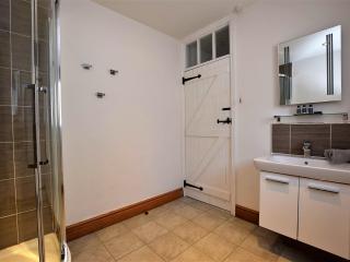 3 Bed in Margam IVYMP - 1