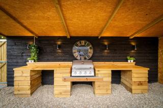 The Cabin - 8